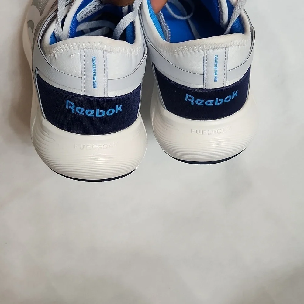 Reebok Floatride Run Furlfoam Gray White Lightweight Sneakers (W Size 8)